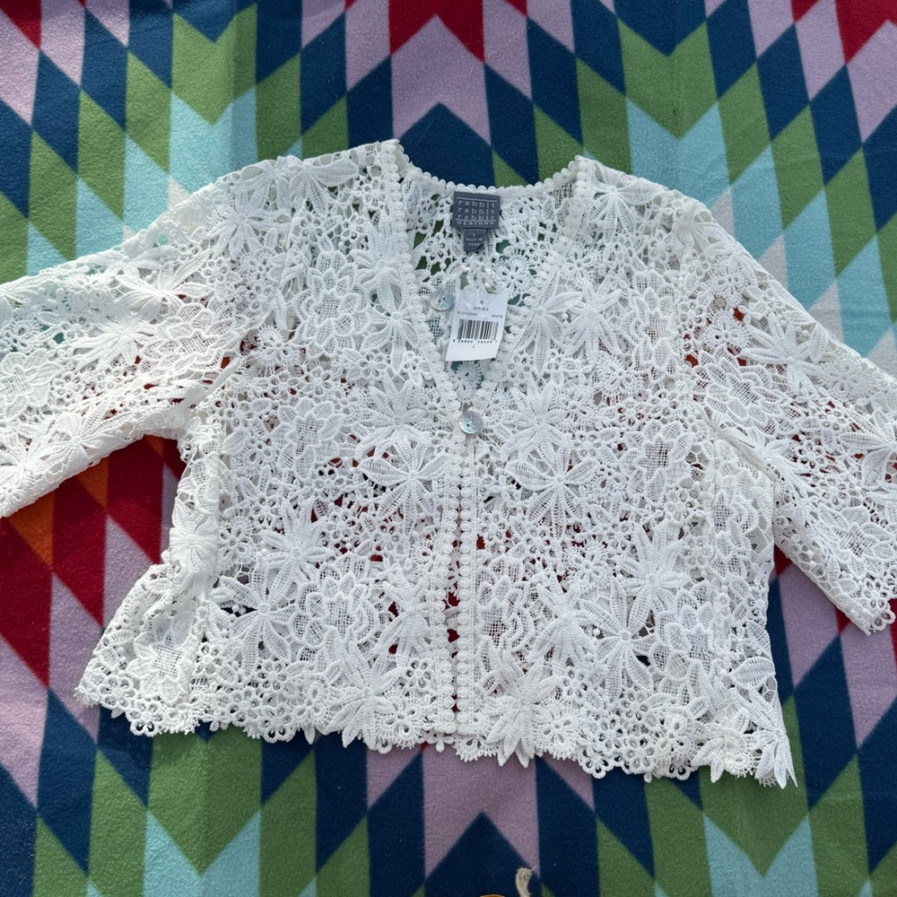 White Lace Floral Cardigan/Shrug